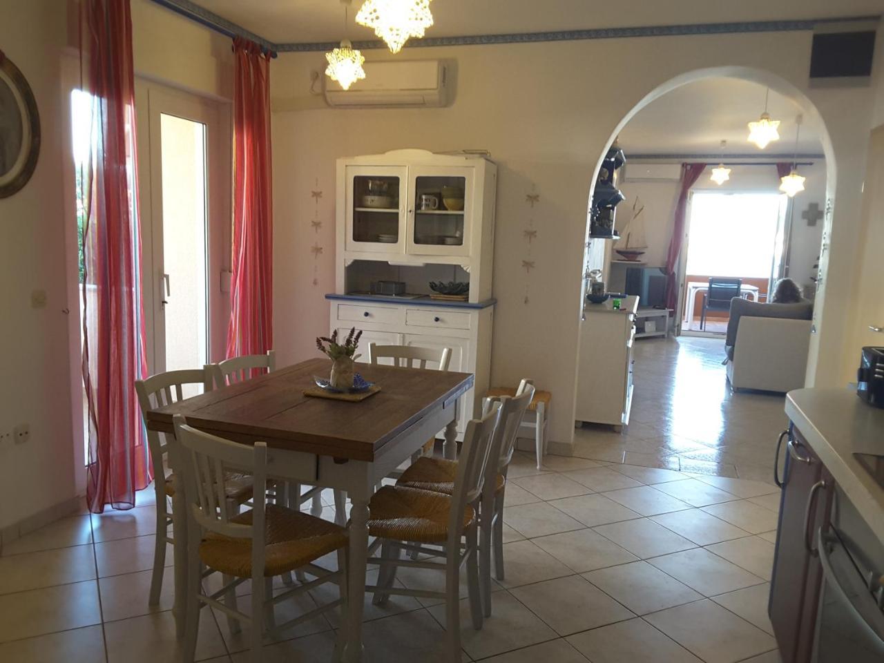 Beach Home Noemie วีร์ ภายนอก รูปภาพ
