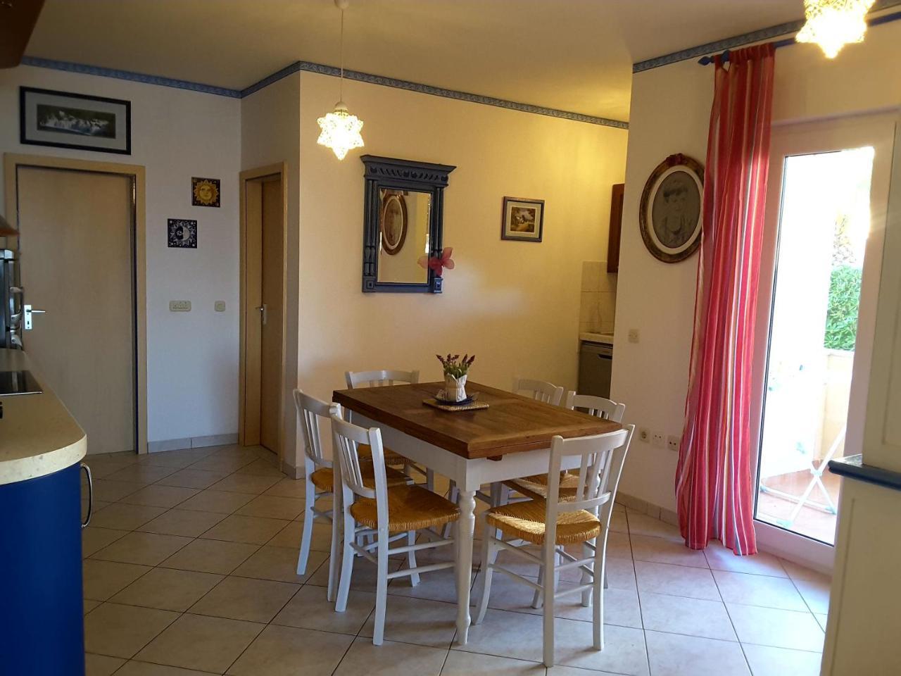 Beach Home Noemie วีร์ ภายนอก รูปภาพ